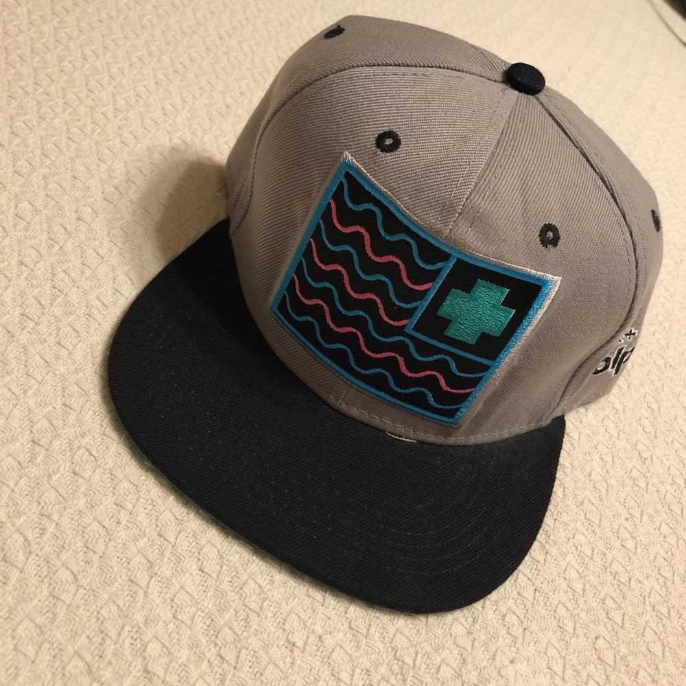 🐬 PINK DOLPHIN SNAPBACK 🔥